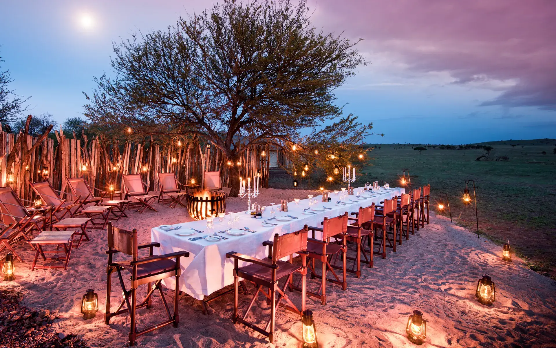 Bush Dinner on a luxury African safari