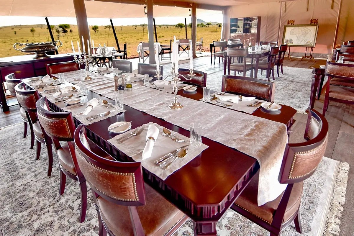 Luxury dining on an African Safari
