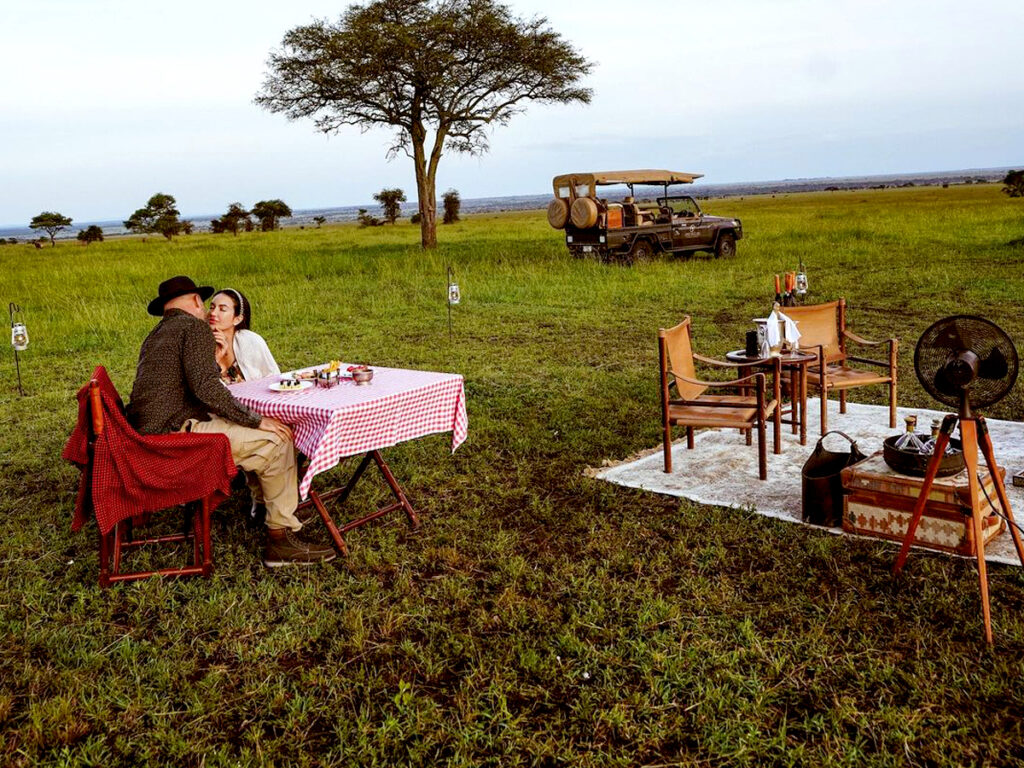 Romantic Getaway to the Serengeti for a Sundowner.